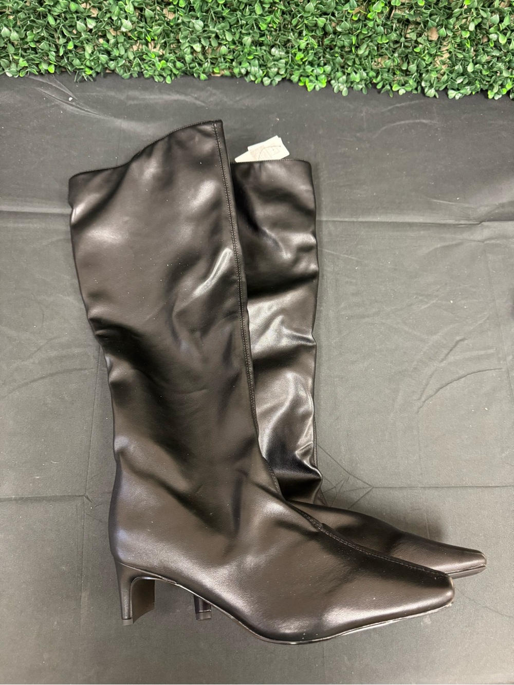 Banana Republic Factory VEGAN LEATHER TALL SLOUCH BOOT - W10